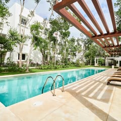 Premium Condo with 2 Pools, Gym, Yoga Deck & BBQ