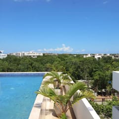 Digital Nomad Haven w/ 2 Pools, Gym, Coworking