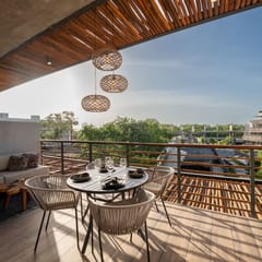 Premium Condo with 2 Pools, Full Gym & Sun Decks