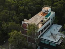 Jungle Retreat w/Rooftop Pool & Panoramic Views - Image 5