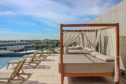 Tulum Centro Luxury Studio w/ Balcony & Roof Pool - Image 4