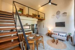 Bright & Sunny 2BR Loft w/ Roof Pool in Downtown - Image 4
