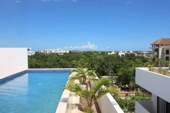 Digital Nomad Haven w/ 2 Pools, Gym, Coworking - Image 1