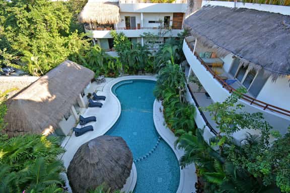 Tulum Penthouse: Rooftop Hot Tub & Pool Access - Image 1