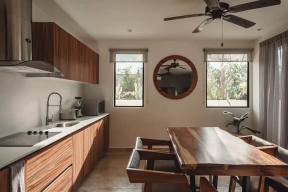 Digital Nomad Haven w/ 2 Pools, Gym, Coworking - Image 2