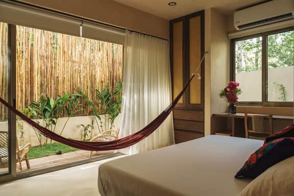 Jungle Retreat w/Rooftop Pool & Panoramic Views - Image 4